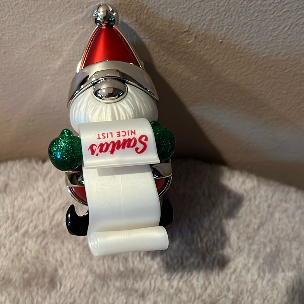 Bath and body works Christmas wall plug in